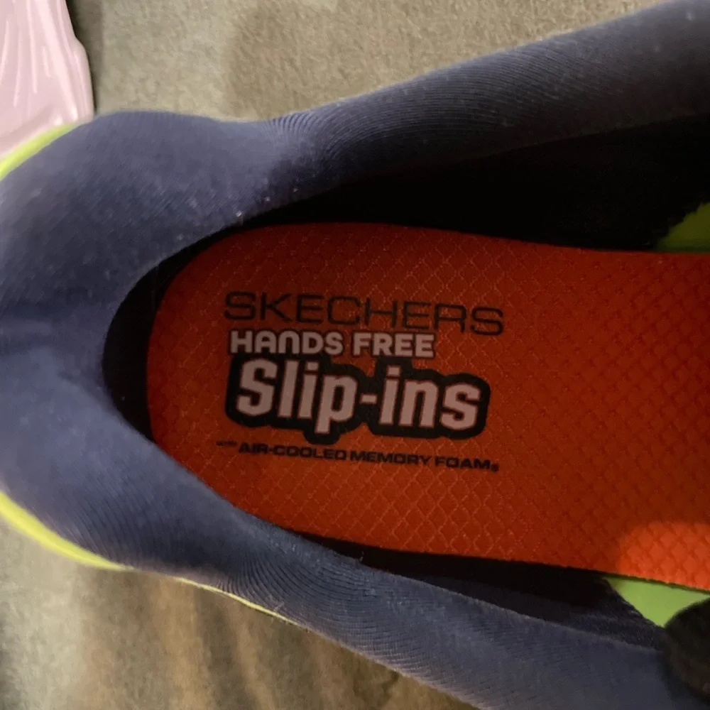 Skechers Kid’s Black and Neon Green Athletic Shoes - Picture 7 of 8